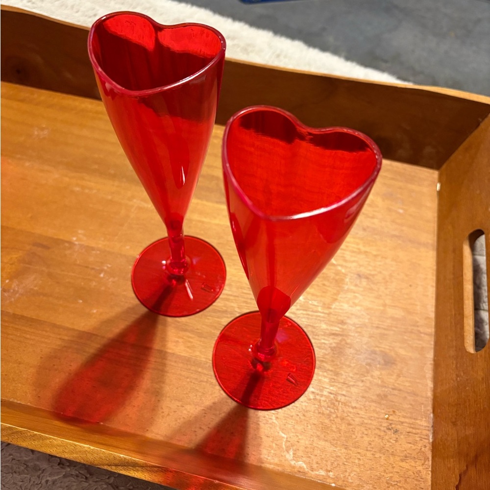 Heart-Shaped Red Wine Glasses plastic